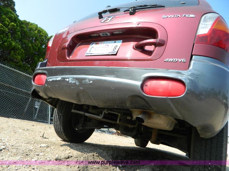image for item B3860 2001 Hyundai Santa Fe GLS SUV