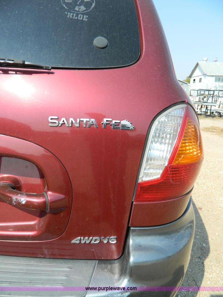 image for item B3860 2001 Hyundai Santa Fe GLS SUV