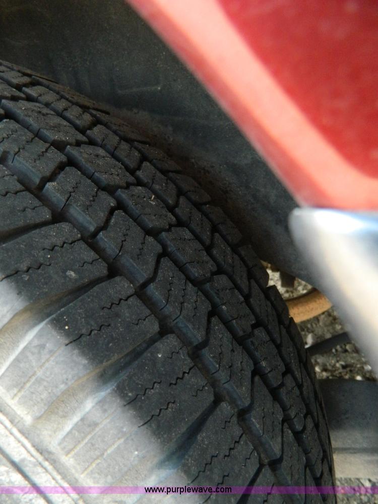 image for item B3860 2001 Hyundai Santa Fe GLS SUV