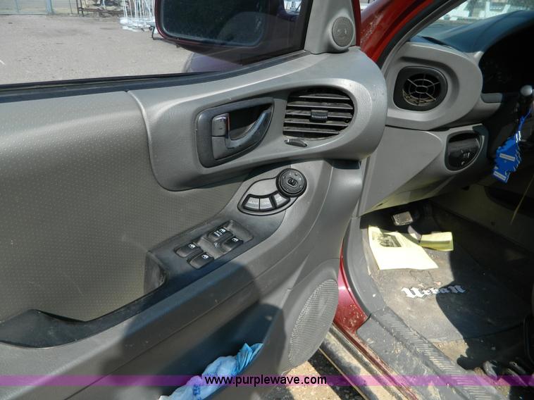image for item B3860 2001 Hyundai Santa Fe GLS SUV