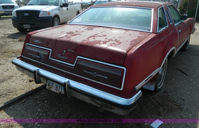 image for item B3861 1977 Ford Thunderbird