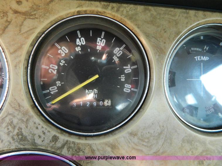 image for item B3861 1977 Ford Thunderbird