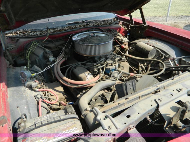 image for item B3861 1977 Ford Thunderbird