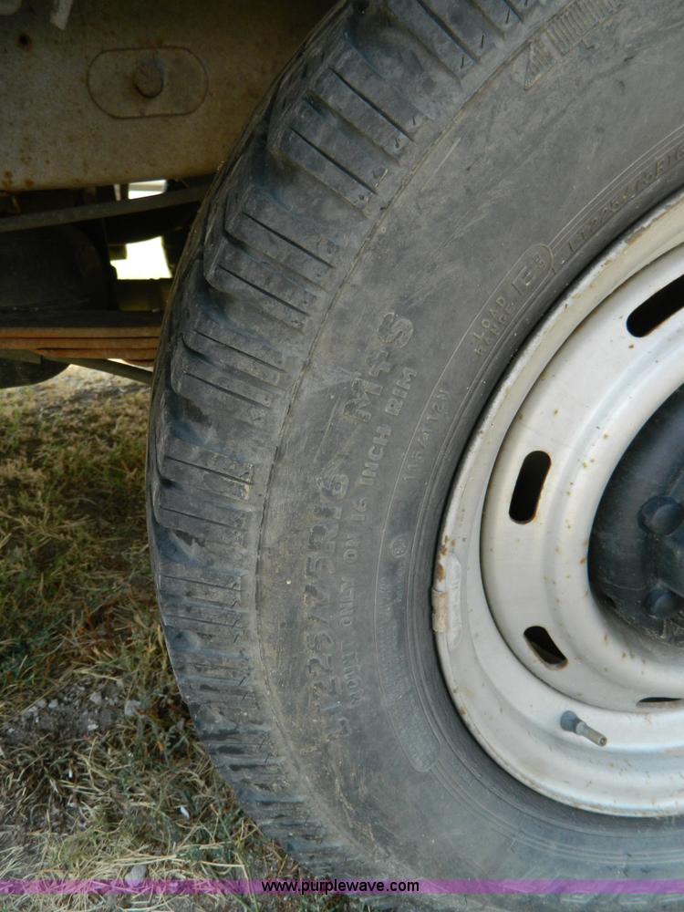 image for item B3862 2001 Dodge Ram B2500 cargo van