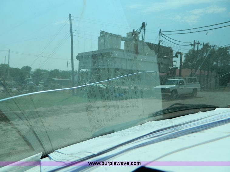 image for item B3862 2001 Dodge Ram B2500 cargo van