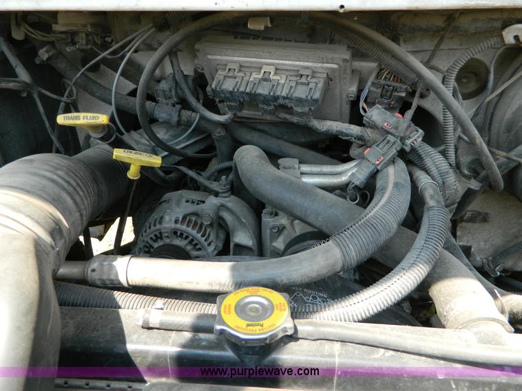 image for item B3862 2001 Dodge Ram B2500 cargo van