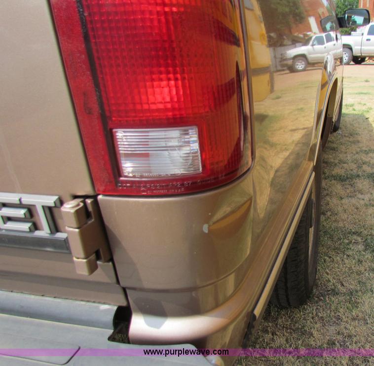 image for item B7397 1995 Chevrolet Suburban 2500 SUV