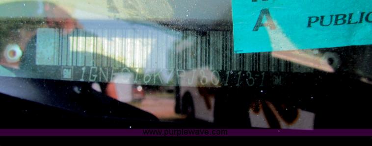 image for item B7398 1993 Chevrolet Suburban 1500 SUV