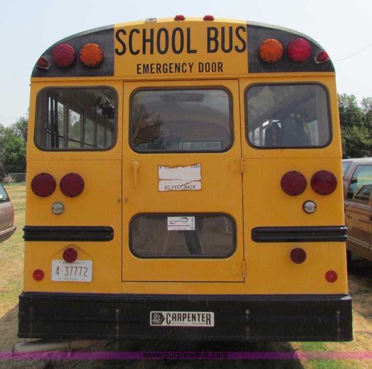 image for item B7404 1991 Chevrolet Carpenter school bus
