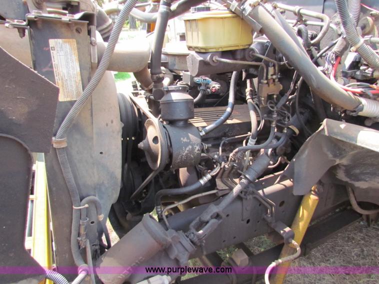 image for item B7404 1991 Chevrolet Carpenter school bus