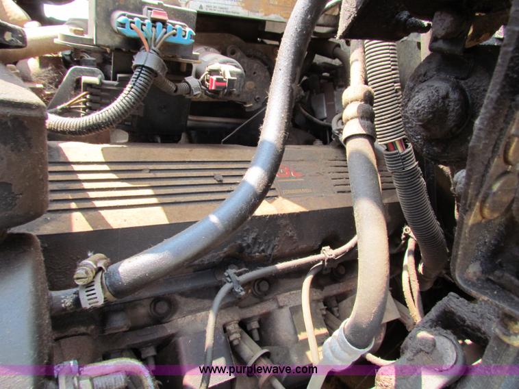 image for item B7404 1991 Chevrolet Carpenter school bus