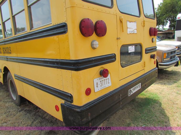 image for item B7404 1991 Chevrolet Carpenter school bus