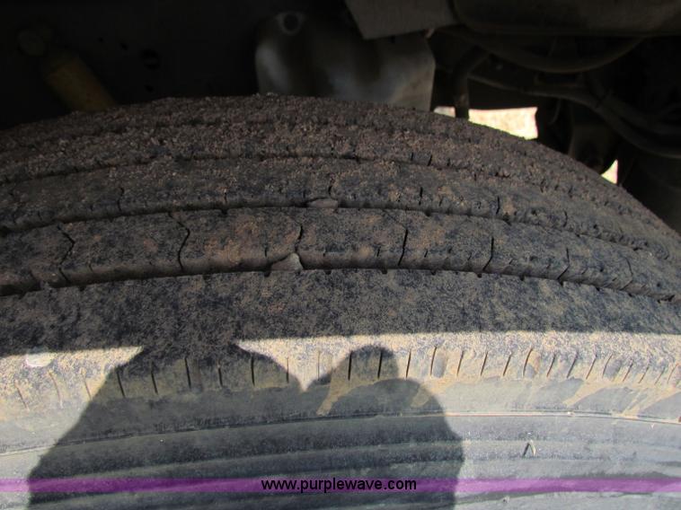 image for item B7404 1991 Chevrolet Carpenter school bus