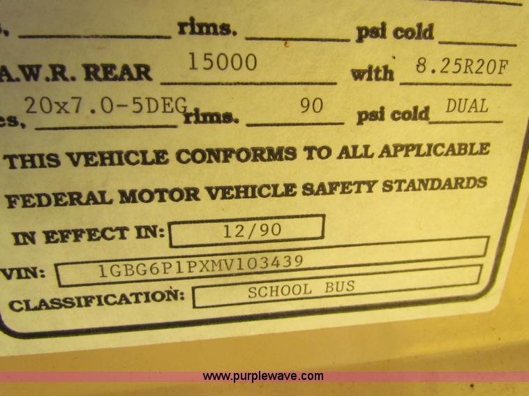 image for item B7404 1991 Chevrolet Carpenter school bus