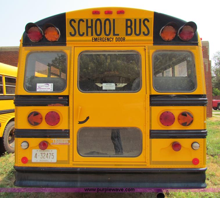 image for item B7406 2000 Freightliner FS65 Thomas school bus