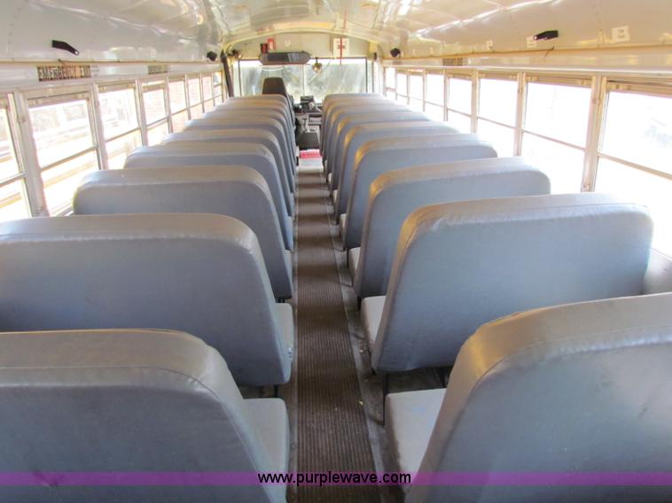 image for item B7406 2000 Freightliner FS65 Thomas school bus