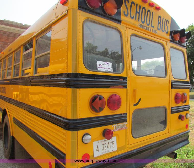 image for item B7406 2000 Freightliner FS65 Thomas school bus