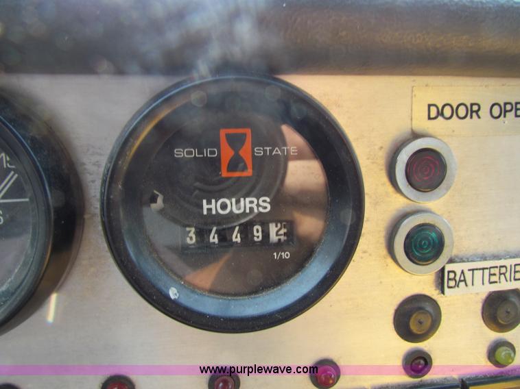 image for item B7407 1991 Ford F350 ambulance