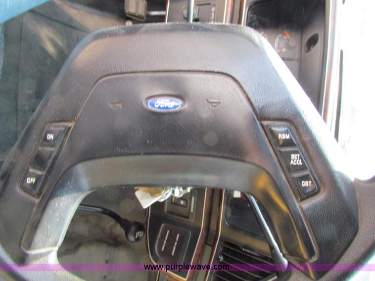 image for item B7407 1991 Ford F350 ambulance