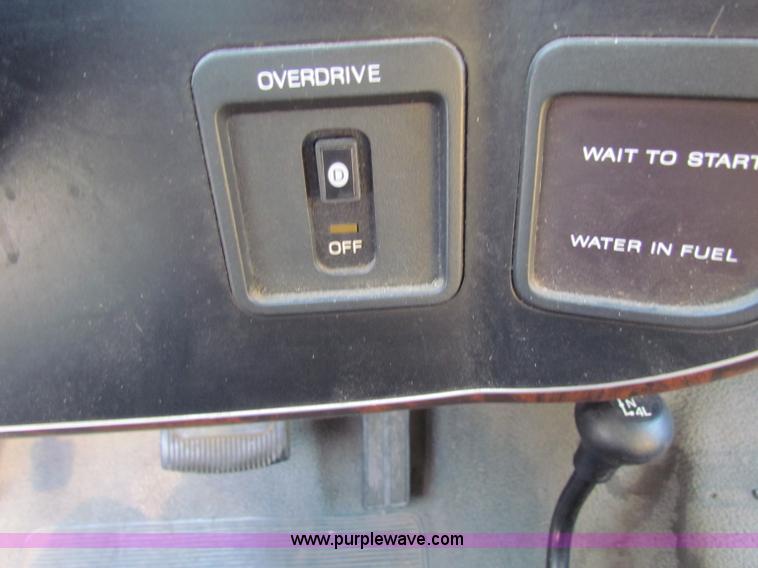 image for item B7407 1991 Ford F350 ambulance