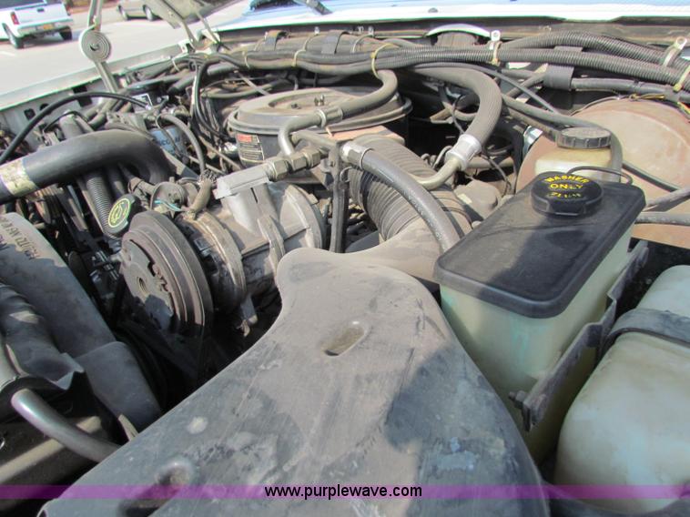 image for item B7407 1991 Ford F350 ambulance