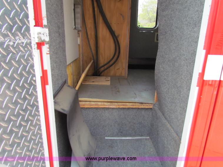 image for item B7407 1991 Ford F350 ambulance