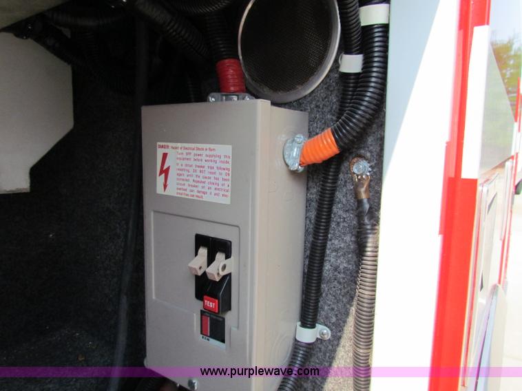 image for item B7407 1991 Ford F350 ambulance