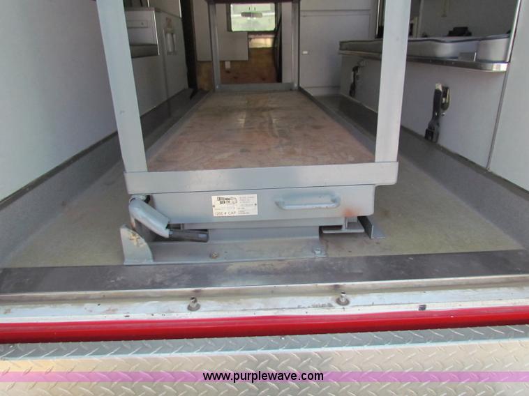 image for item B7407 1991 Ford F350 ambulance