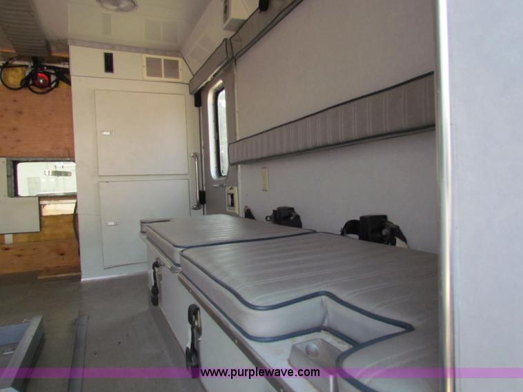 image for item B7407 1991 Ford F350 ambulance