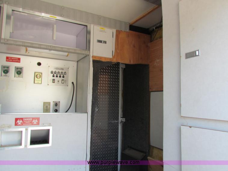 image for item B7407 1991 Ford F350 ambulance