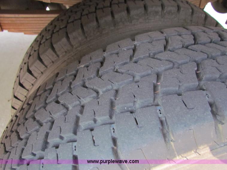 image for item B7407 1991 Ford F350 ambulance