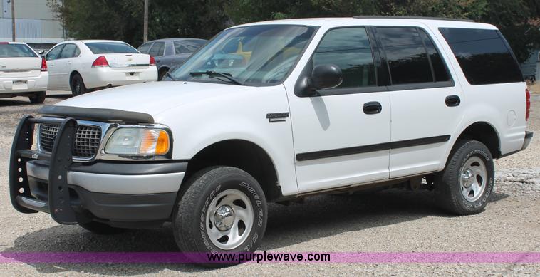 image for item C2705 2002 Ford Expedition XLT SUV