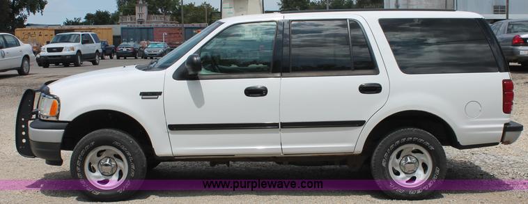 image for item C2705 2002 Ford Expedition XLT SUV