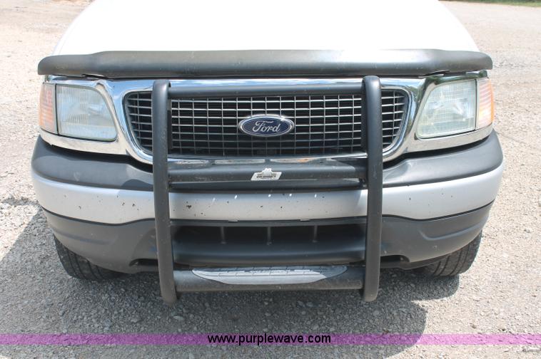 image for item C2705 2002 Ford Expedition XLT SUV