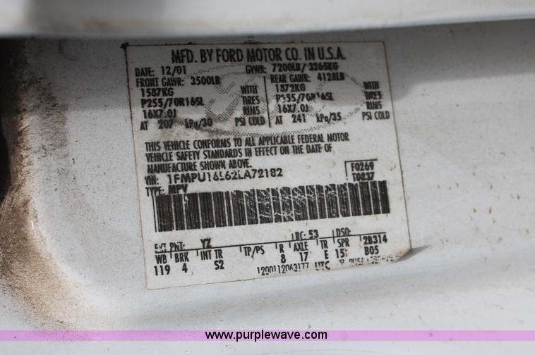 image for item C2705 2002 Ford Expedition XLT SUV