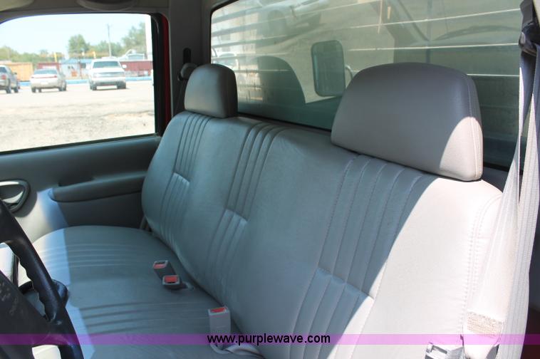 image for item C2706 1998 Chevrolet K3500 flatbed pickup truck