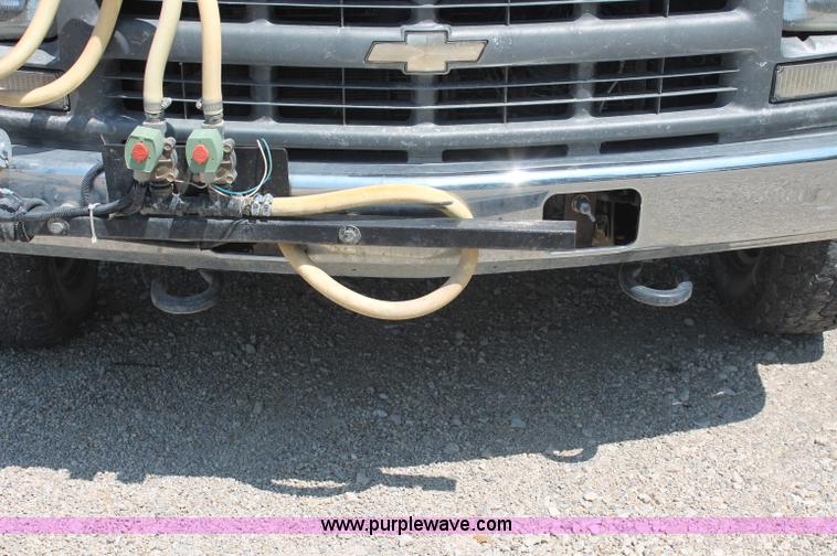 image for item C2706 1998 Chevrolet K3500 flatbed pickup truck