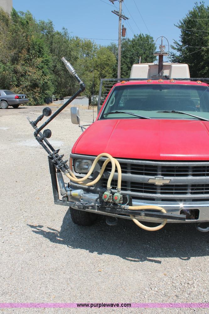 image for item C2706 1998 Chevrolet K3500 flatbed pickup truck