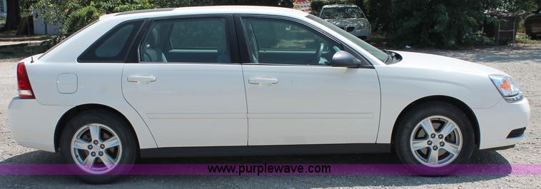 image for item C2707 2004 Chevrolet Malibu LS Maxx