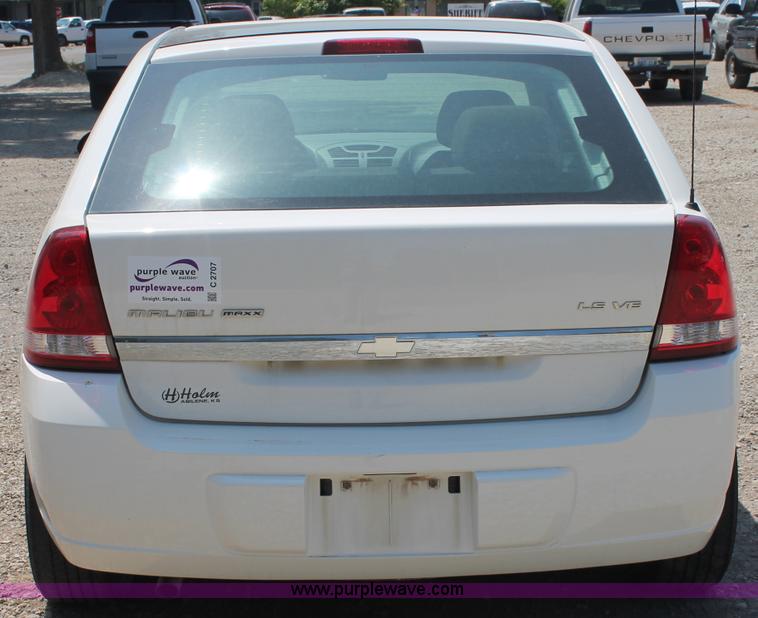 image for item C2707 2004 Chevrolet Malibu LS Maxx