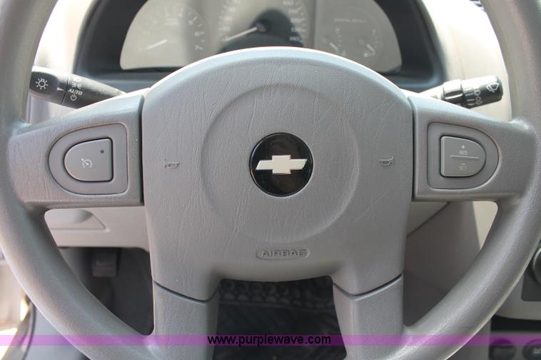 image for item C2707 2004 Chevrolet Malibu LS Maxx