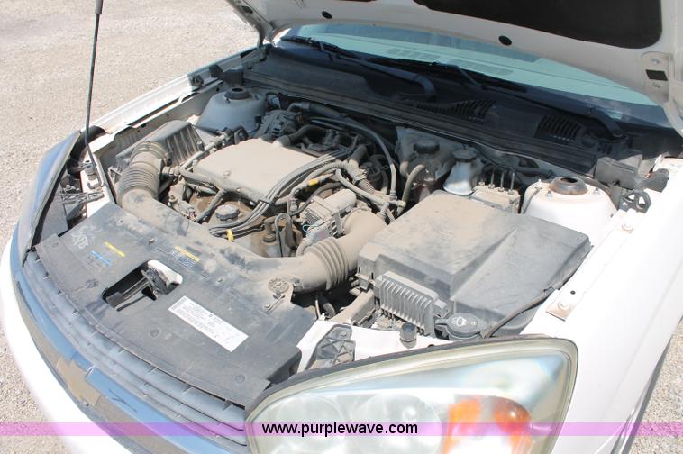 image for item C2707 2004 Chevrolet Malibu LS Maxx