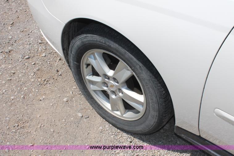 image for item C2707 2004 Chevrolet Malibu LS Maxx