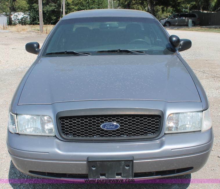 image for item C2709 2006 Ford Crown Victoria