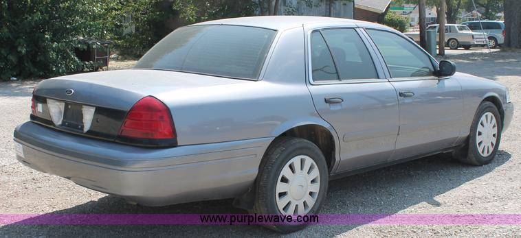 image for item C2709 2006 Ford Crown Victoria