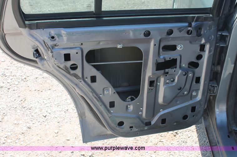 image for item C2709 2006 Ford Crown Victoria