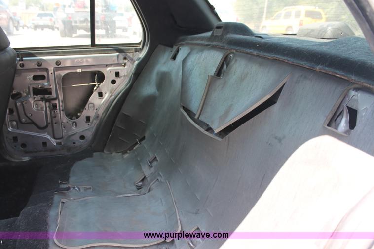 image for item C2709 2006 Ford Crown Victoria