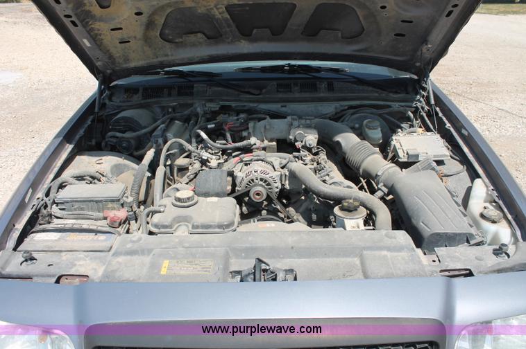image for item C2709 2006 Ford Crown Victoria