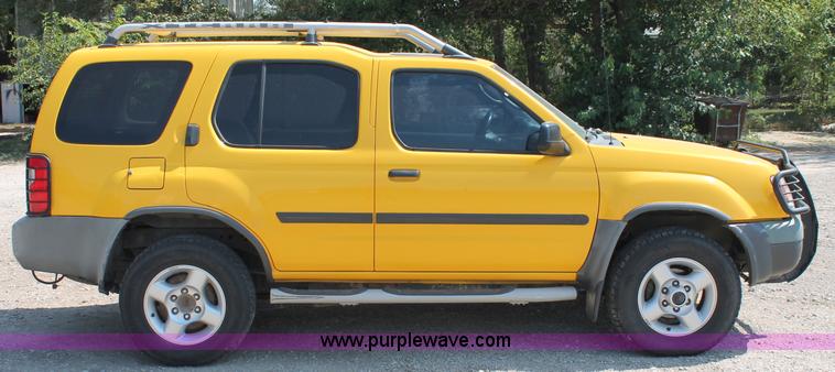 image for item C2710 2001 Nissan Xterra SUV
