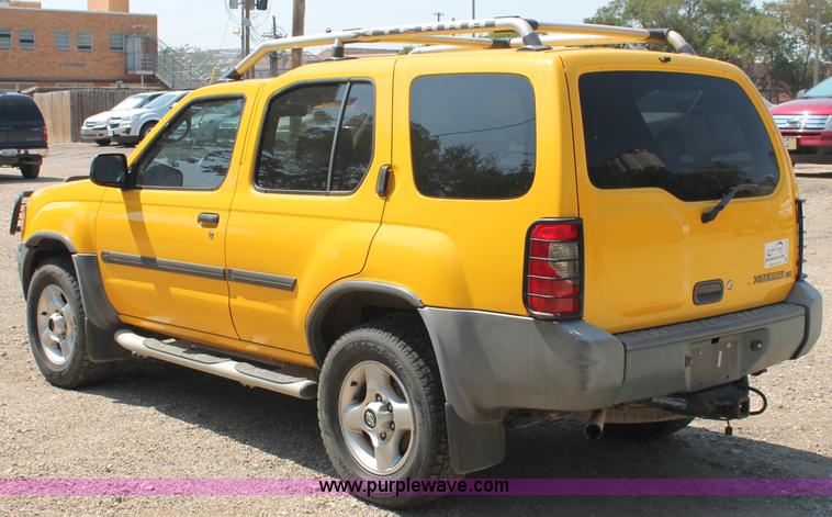 image for item C2710 2001 Nissan Xterra SUV